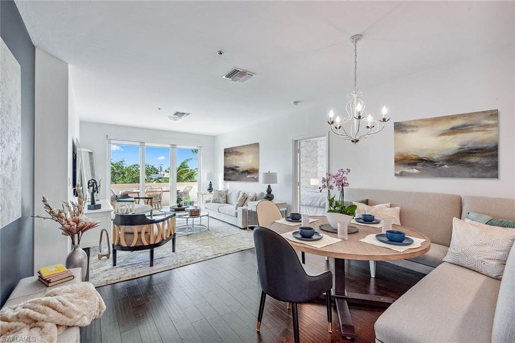 365 5th Ave S 305, Naples, FL 34102-7