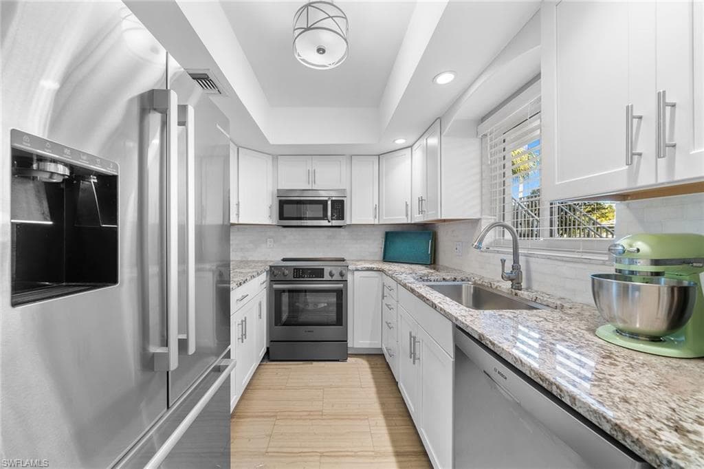 604 7th Ave S A-604, Naples, FL 34102-18