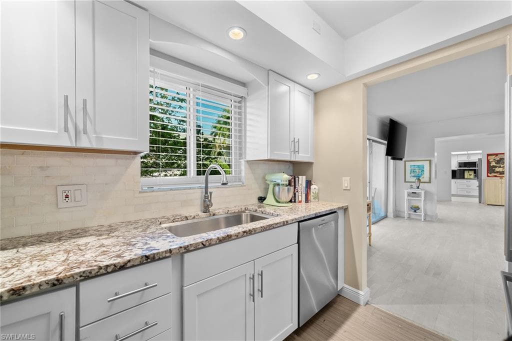 604 7th Ave S A-604, Naples, FL 34102-20