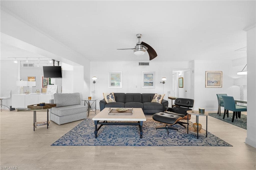 604 7th Ave S A-604, Naples, FL 34102-21