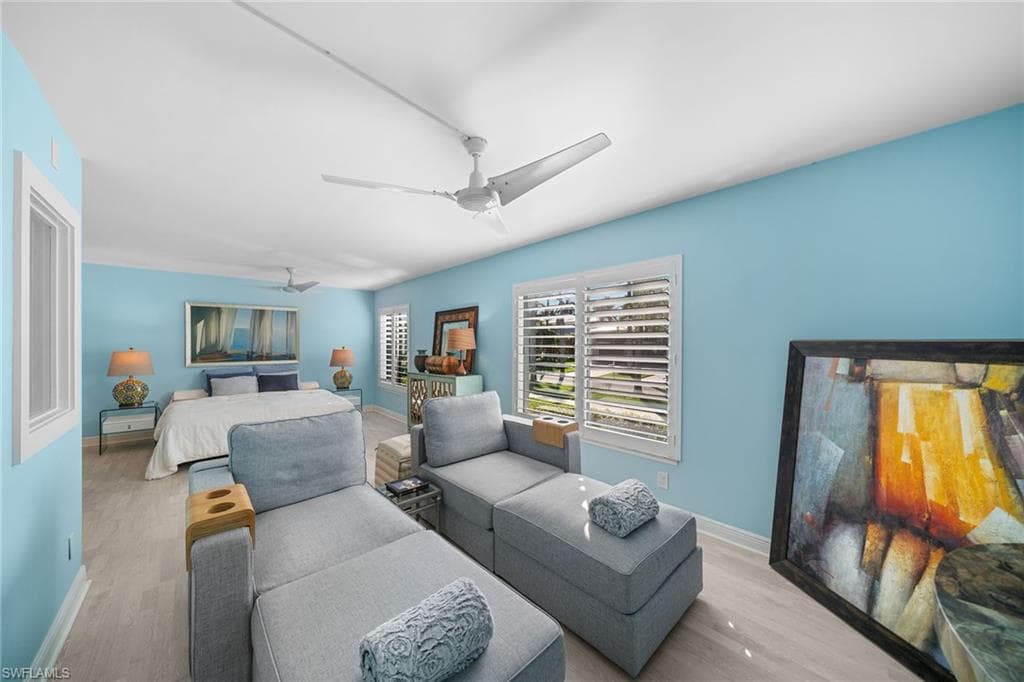 604 7th Ave S A-604, Naples, FL 34102-35