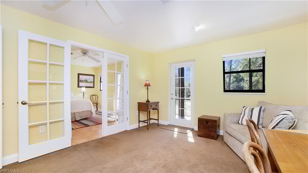 982 Honeybee Dr, Naples, FL 34120-27