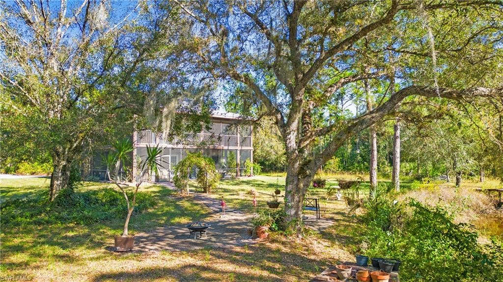 982 Honeybee Dr, Naples, FL 34120-34