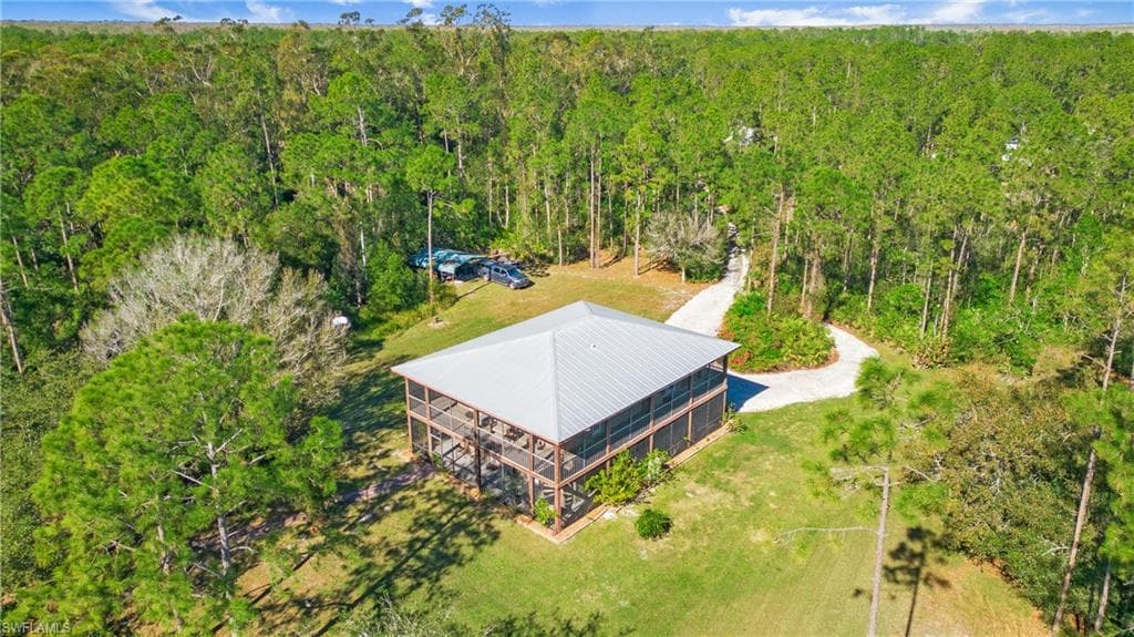 982 Honeybee Dr, Naples, FL 34120-4