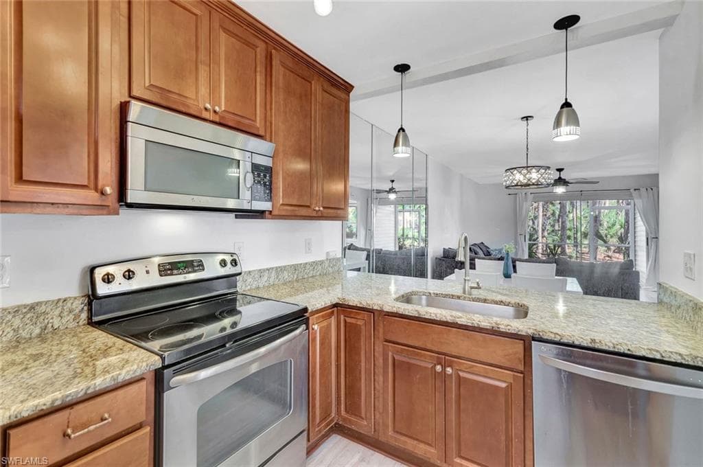 1965 Courtyard Way E-106, Naples, FL 34112-11
