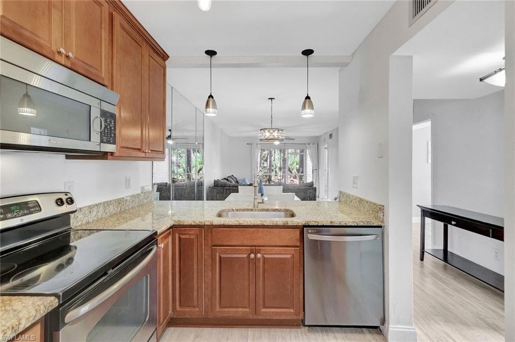 1965 Courtyard Way E-106, Naples, FL 34112-12