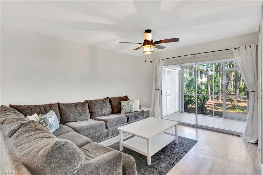 1965 Courtyard Way E-106, Naples, FL 34112-1