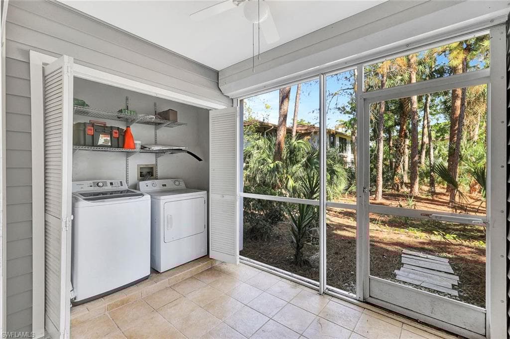 1965 Courtyard Way E-106, Naples, FL 34112-20
