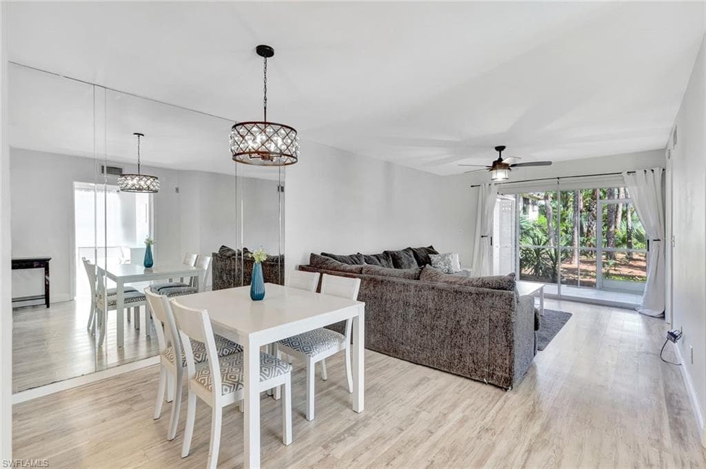 1965 Courtyard Way E-106, Naples, FL 34112-3