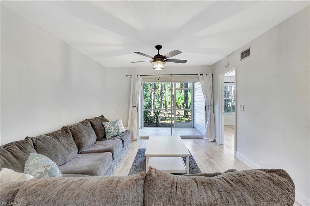 1965 Courtyard Way E-106, Naples, FL 34112-4