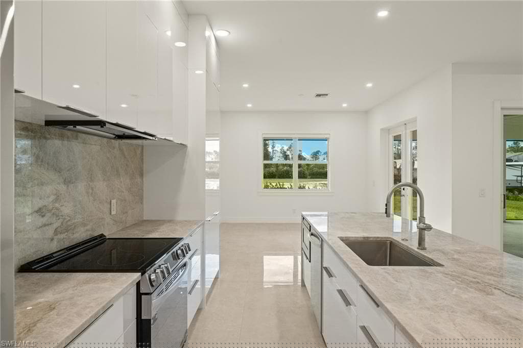 25710 Corzine Rd, Bonita Springs, FL 34135-11