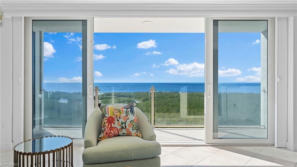 6101 Pelican Bay Blvd 1404, Naples, FL 34108-4
