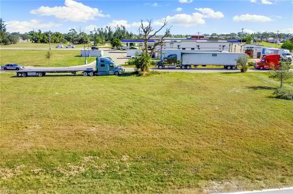 1523 16th Ct, Cape Coral, FL 33991-10