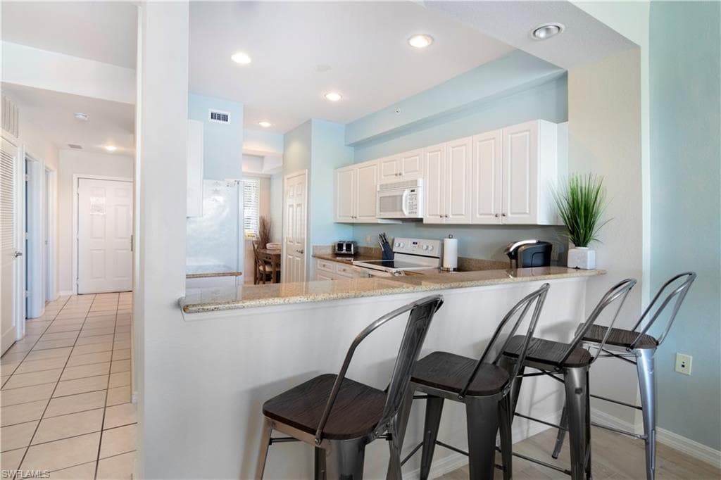 7935 Mahogany Run Ln 713, Naples, FL 34113-9