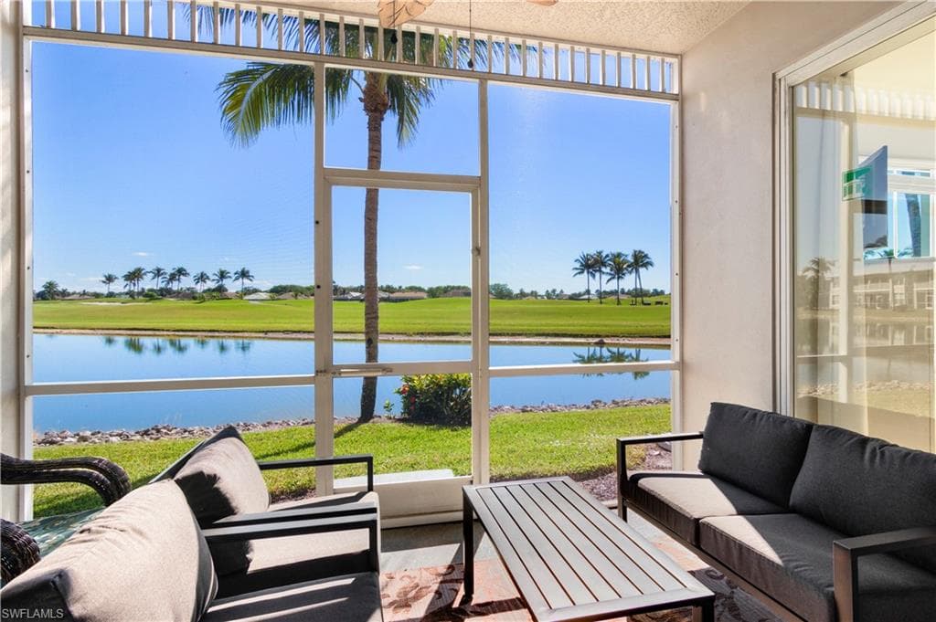 7935 Mahogany Run Ln 713, Naples, FL 34113-14