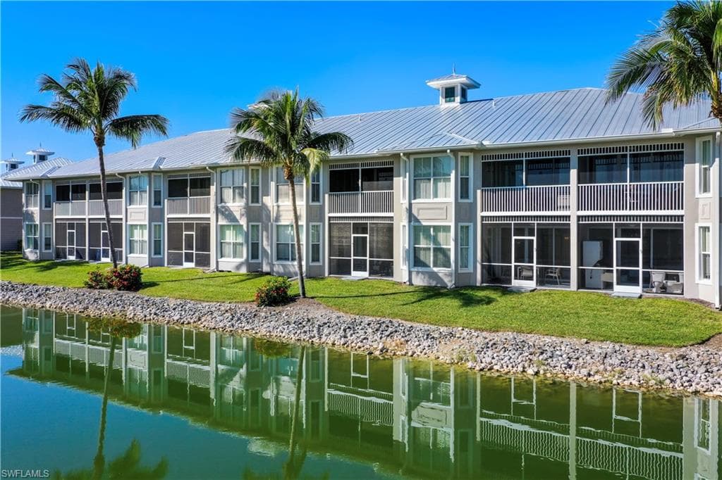 7935 Mahogany Run Ln 713, Naples, FL 34113-26