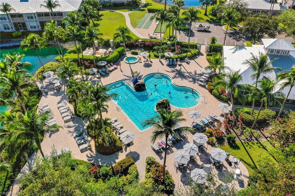 7935 Mahogany Run Ln 713, Naples, FL 34113-2