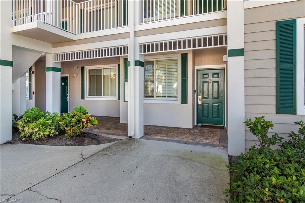 7935 Mahogany Run Ln 713, Naples, FL 34113-5