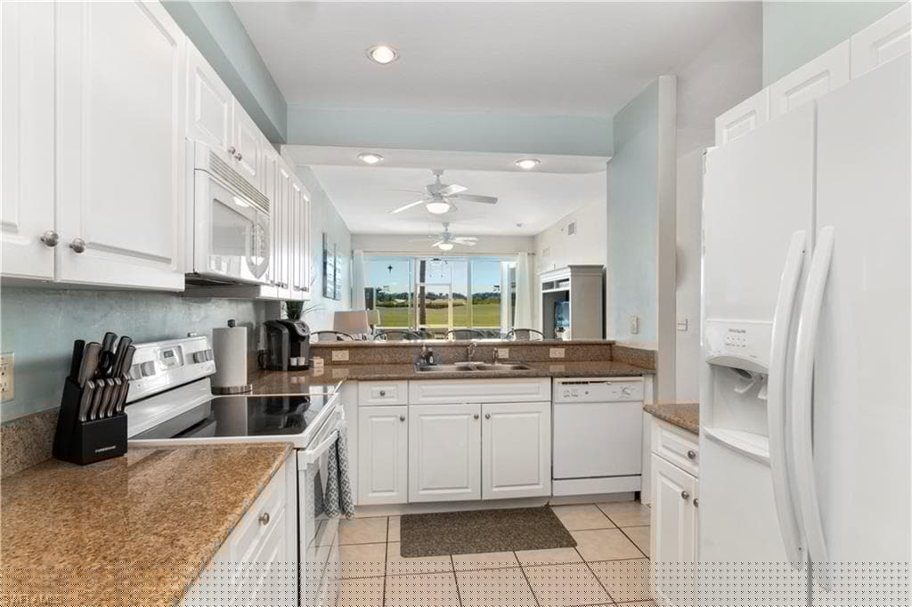 7935 Mahogany Run Ln 713, Naples, FL 34113-8