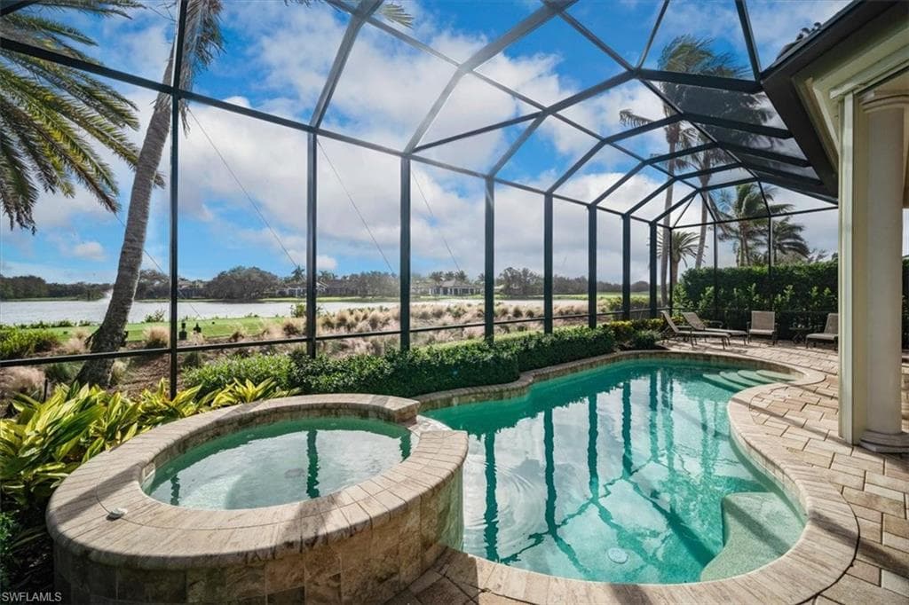 28614 La Caille Dr, Naples, FL 34119-3