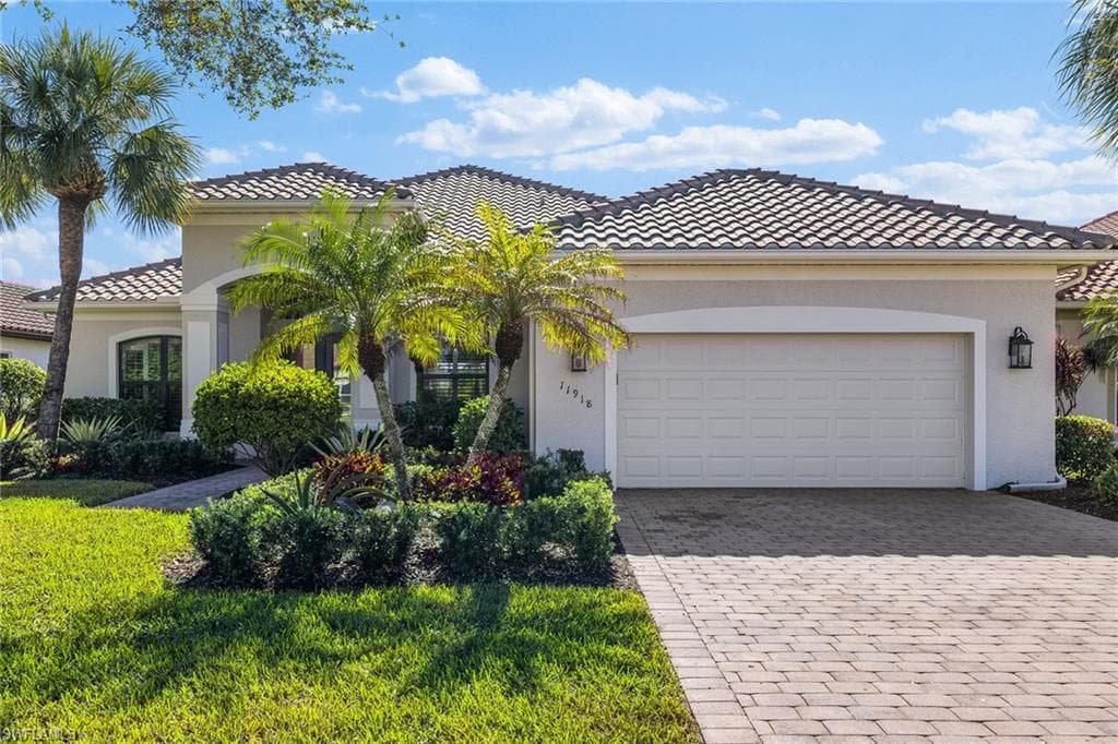 11918 Heather Woods Ct, Naples, FL 34120-43