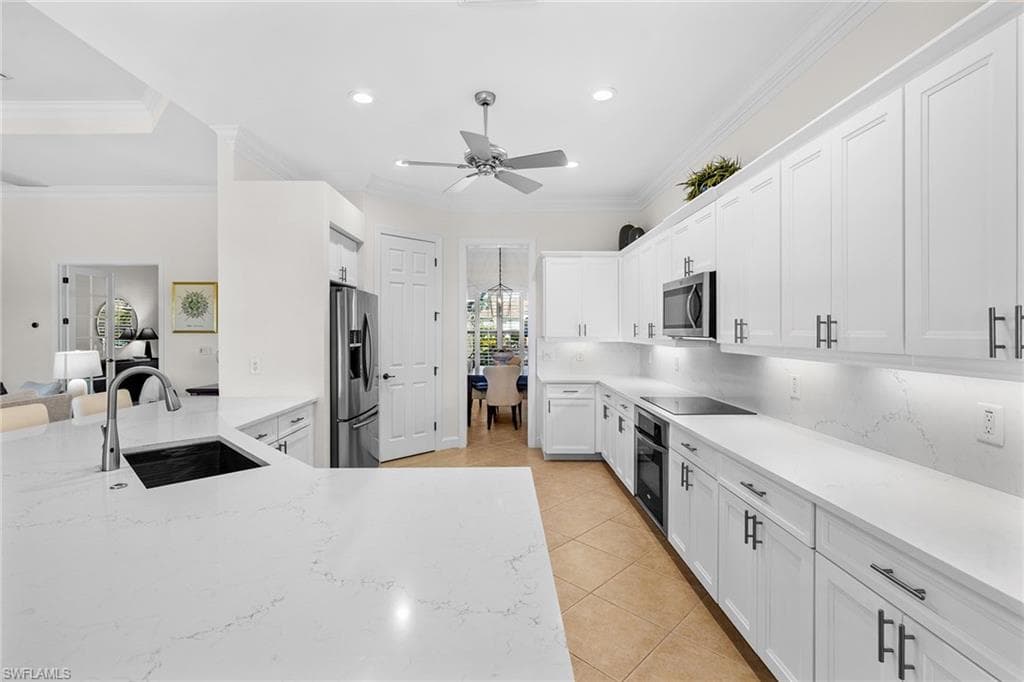 11918 Heather Woods Ct, Naples, FL 34120-4