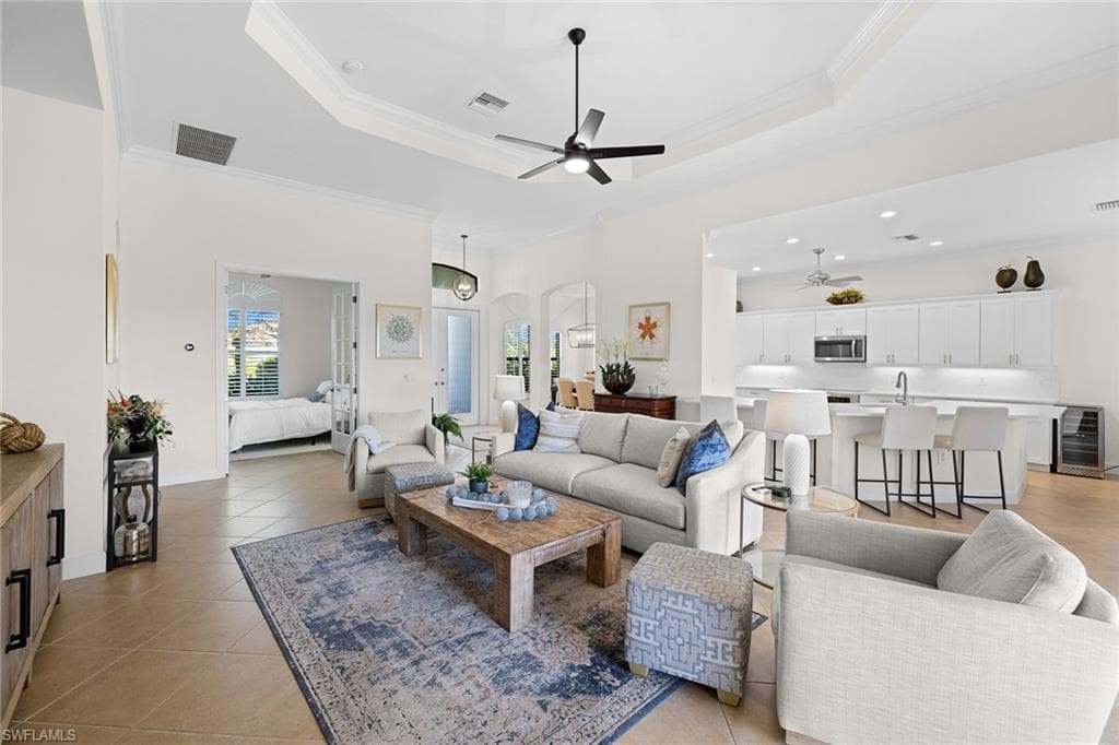 11918 Heather Woods Ct, Naples, FL 34120-5