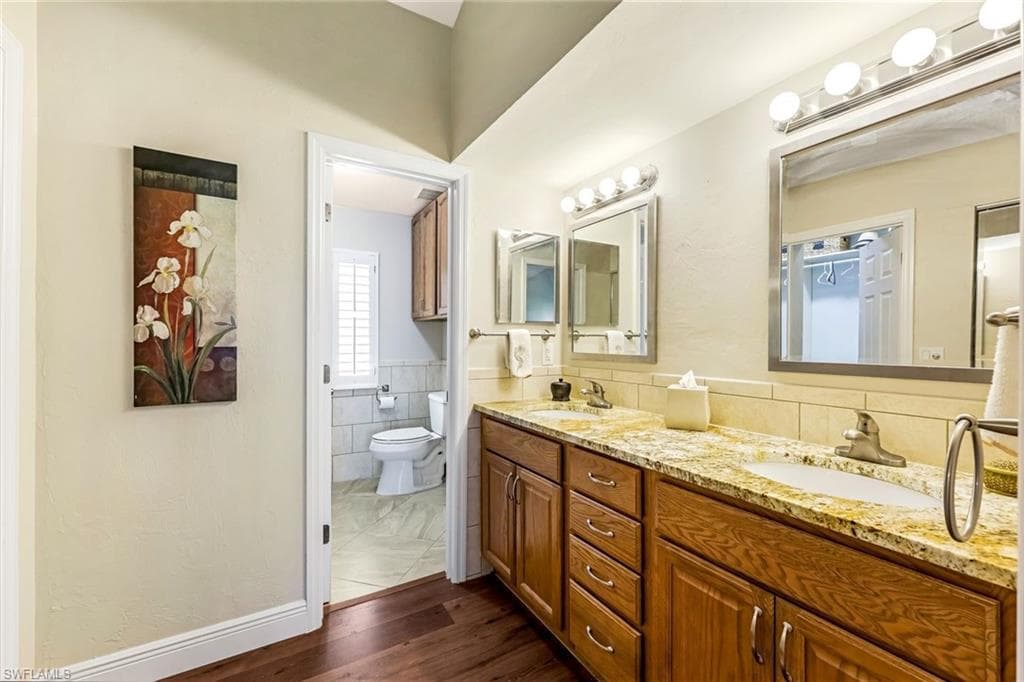 194 Albi Rd 8, Naples, FL 34112-12