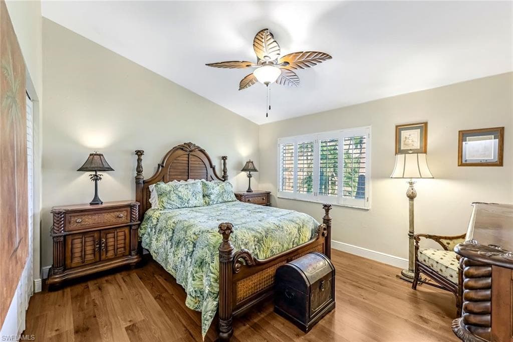 194 Albi Rd 8, Naples, FL 34112-13