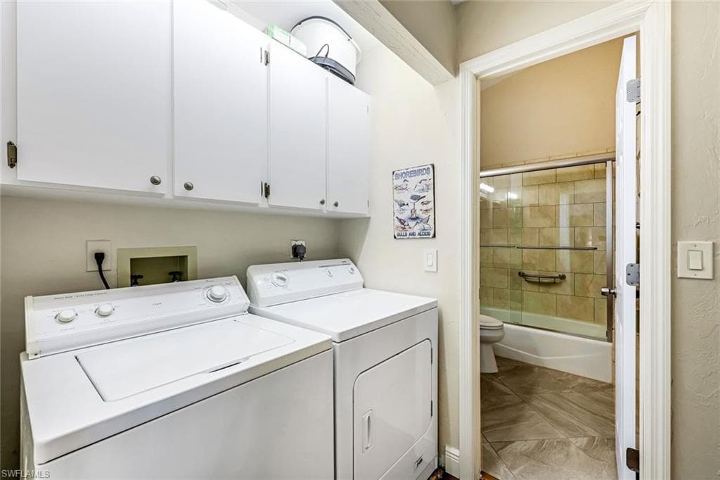 194 Albi Rd 8, Naples, FL 34112-15
