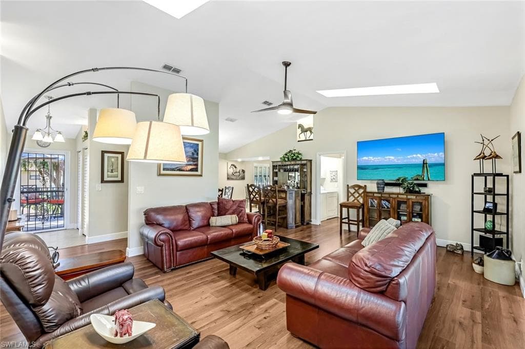 194 Albi Rd 8, Naples, FL 34112-4