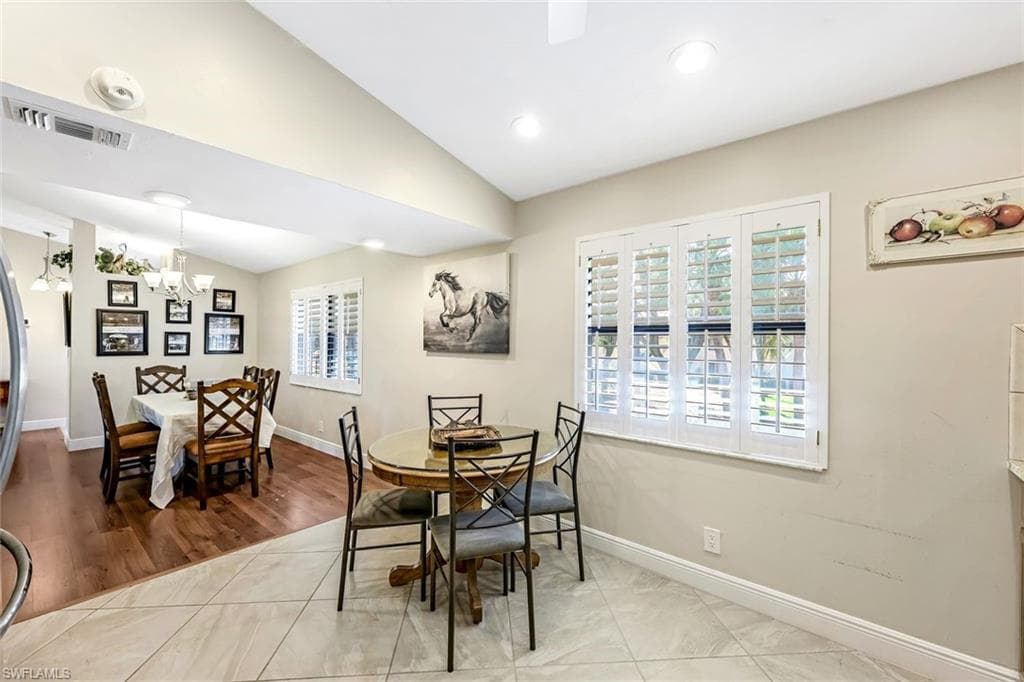 194 Albi Rd 8, Naples, FL 34112-6