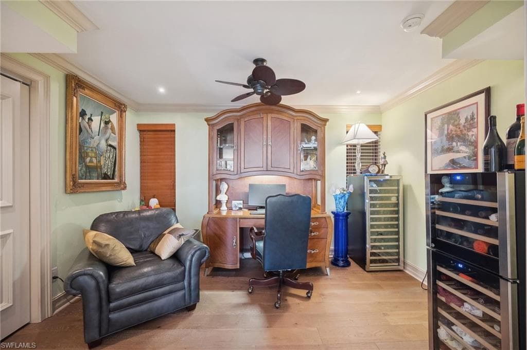 4551 Gulf Shore Blvd N 405, Naples, FL 34103-19