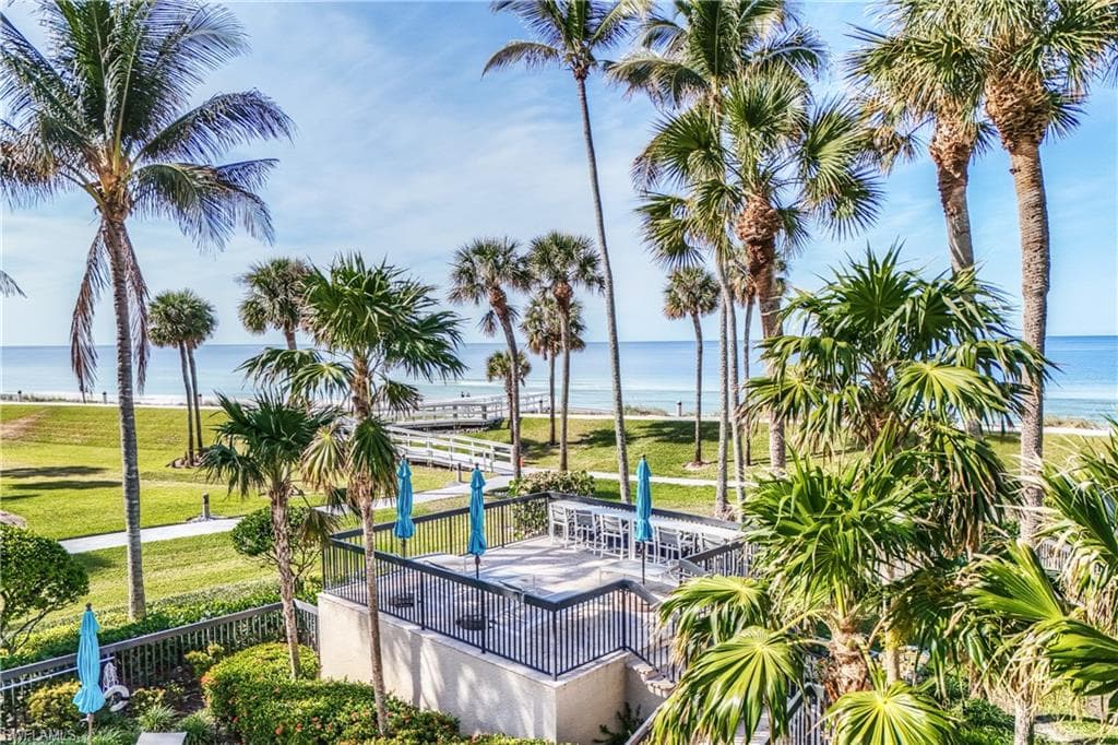4551 Gulf Shore Blvd N 405, Naples, FL 34103-24