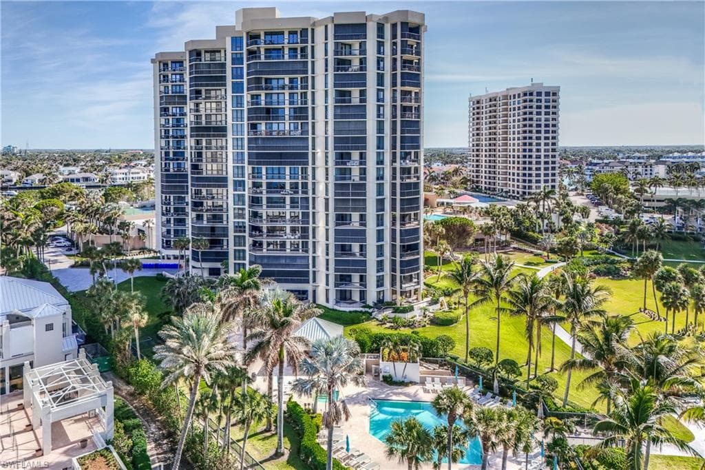 4551 Gulf Shore Blvd N 405, Naples, FL 34103-26