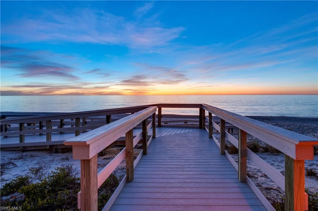 4551 Gulf Shore Blvd N 405, Naples, FL 34103-31
