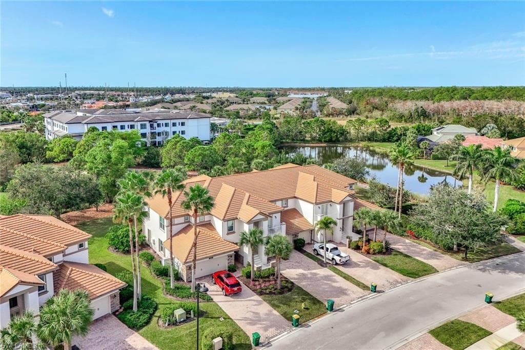 9193 Quartz Ln 102, Naples, FL 34120-35