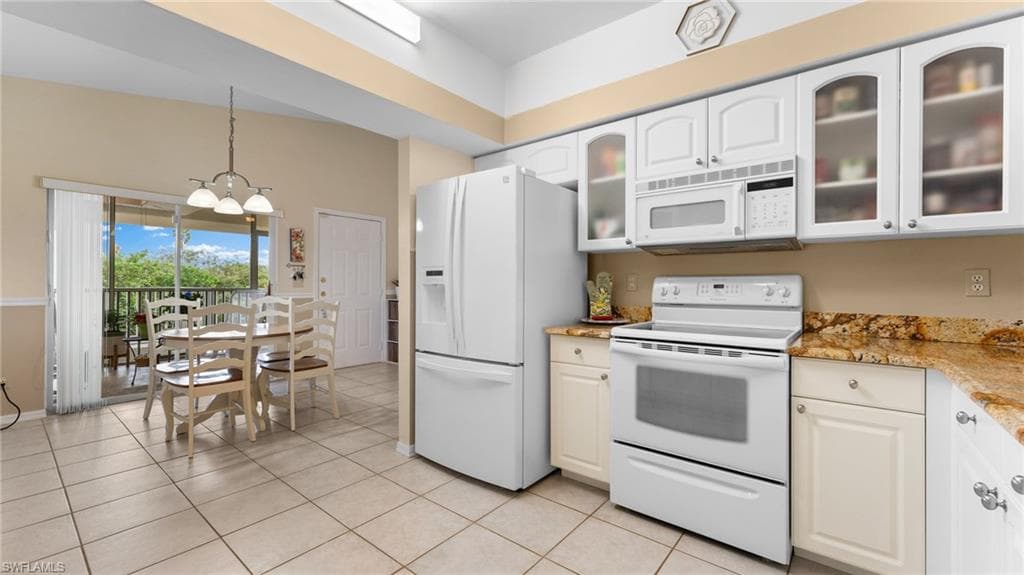 6010 Chardonnay Ln 303, Naples, FL 34119-5