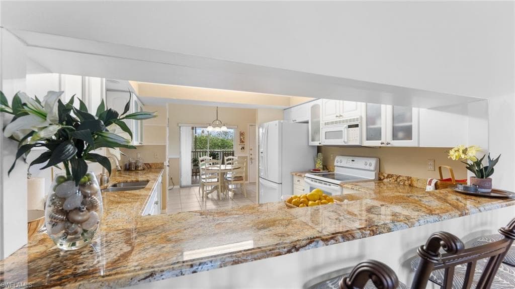 6010 Chardonnay Ln 303, Naples, FL 34119-6