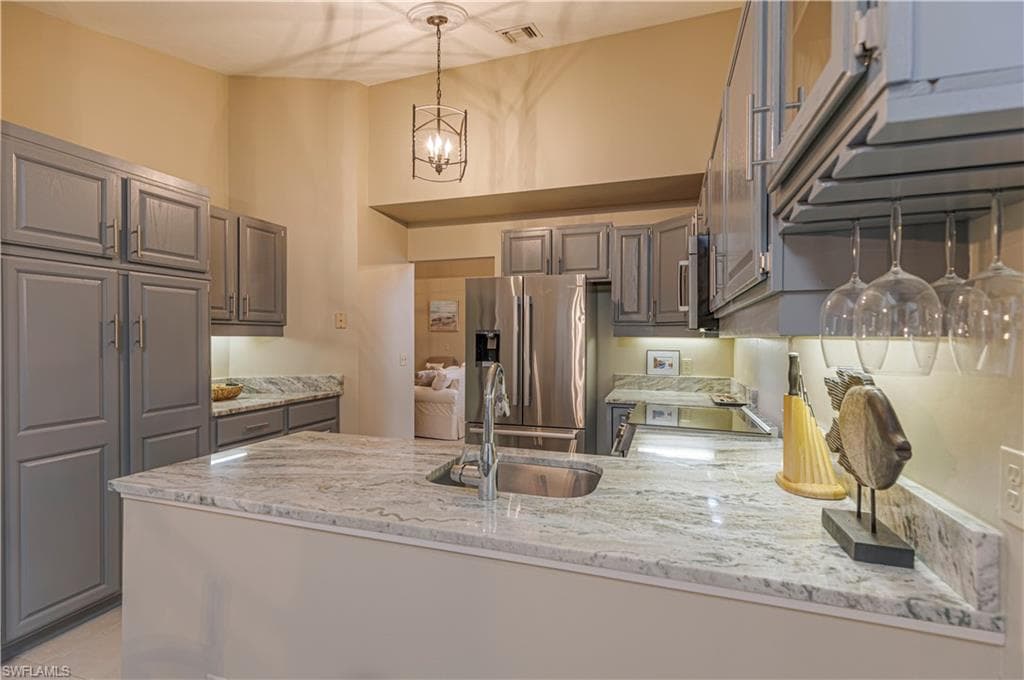 27062 Kindlewood Ln, Bonita Springs, FL 34134-10
