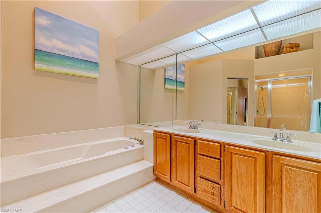 27062 Kindlewood Ln, Bonita Springs, FL 34134-18