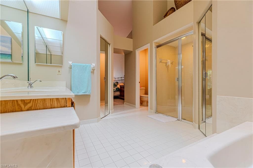 27062 Kindlewood Ln, Bonita Springs, FL 34134-19