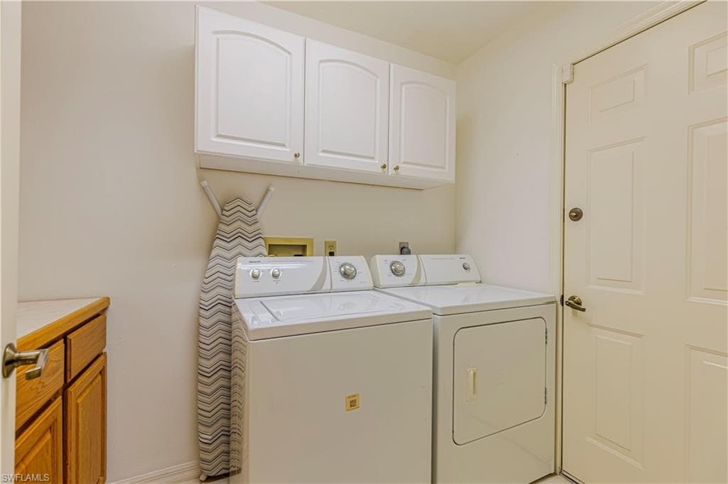 27062 Kindlewood Ln, Bonita Springs, FL 34134-20