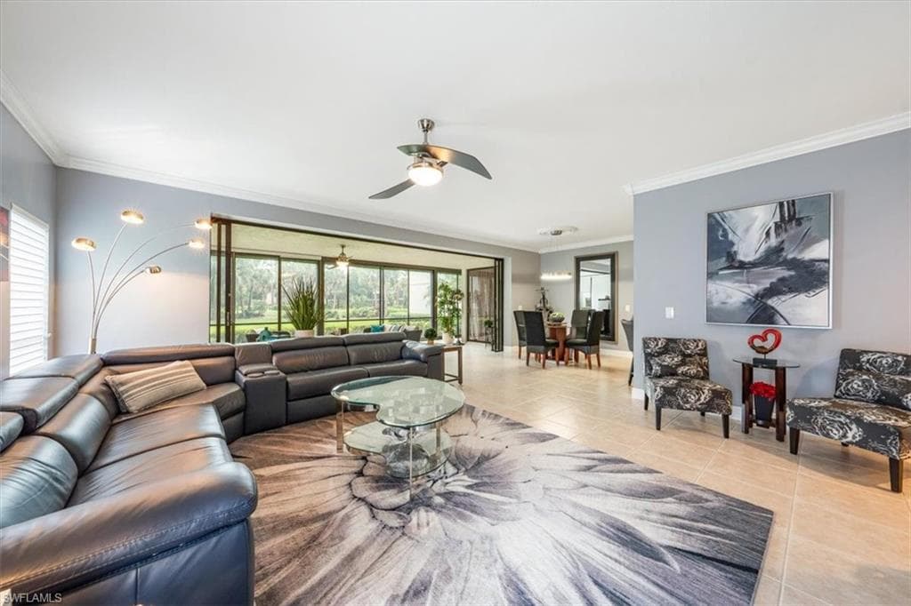 752 Eagle Creek Dr 101, Naples, FL 34113-10