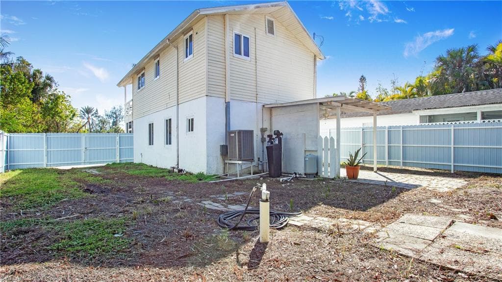 7123 Shannon Blvd, Fort Myers, FL 33908-34