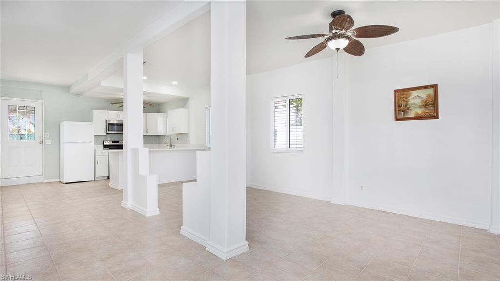7123 Shannon Blvd, Fort Myers, FL 33908-4