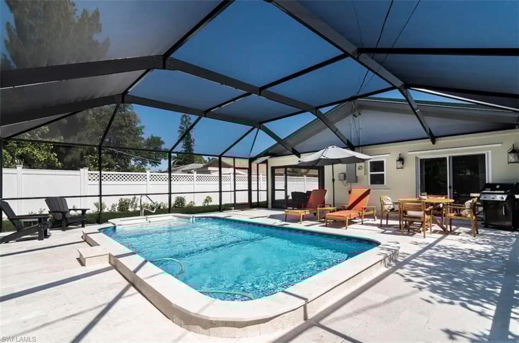 648 100th Ave N, Naples, FL 34108-17