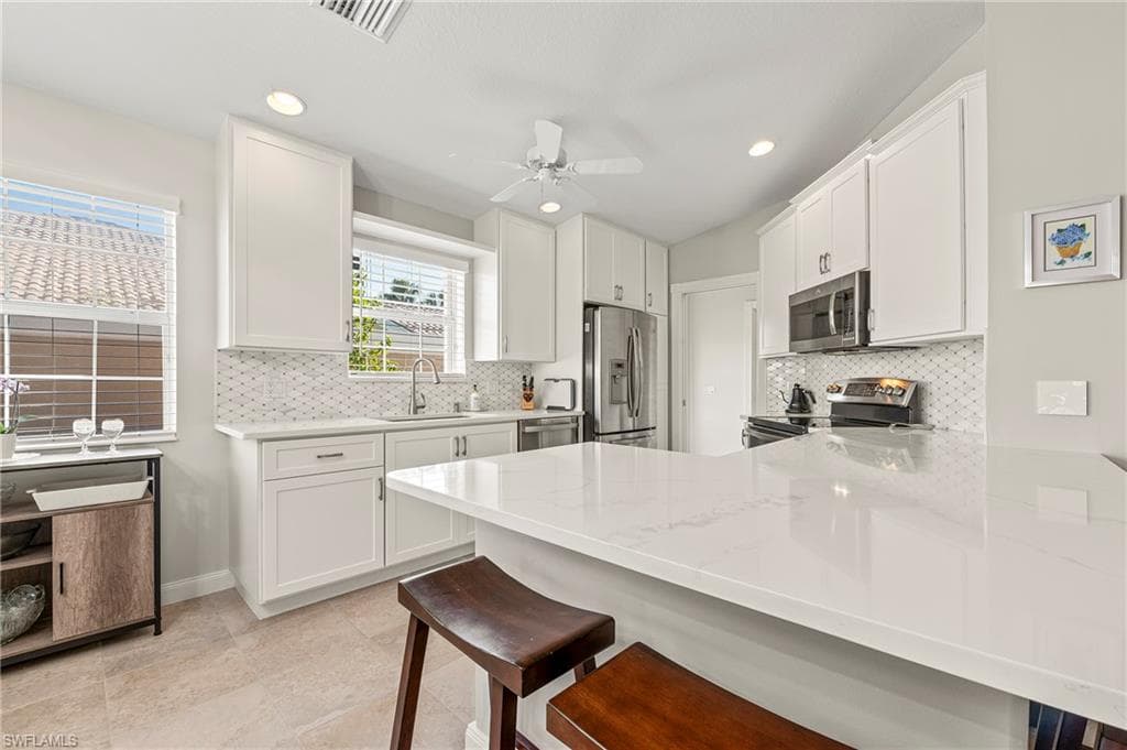28199 Islet Trl, Bonita Springs, FL 34135-2