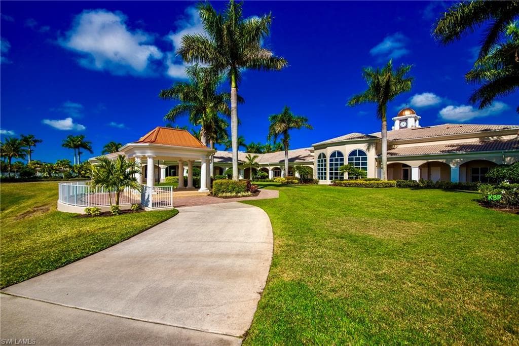 28199 Islet Trl, Bonita Springs, FL 34135-31