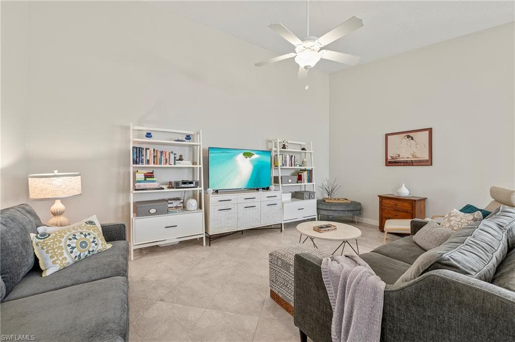 28199 Islet Trl, Bonita Springs, FL 34135-5